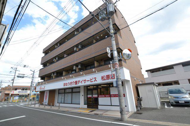 ルナアーク ファースト