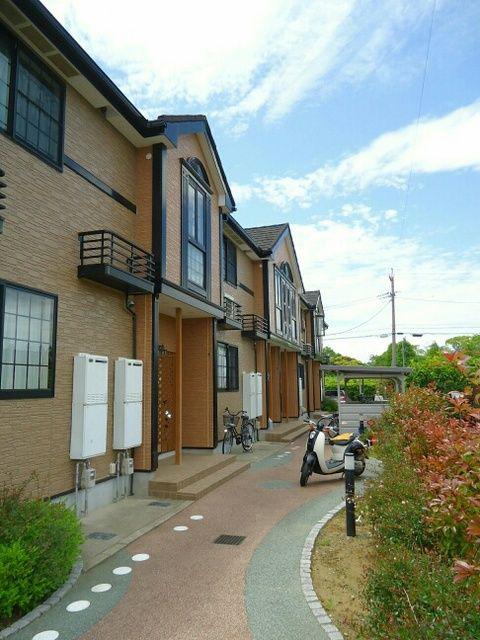 パ-シモン 鷹丘