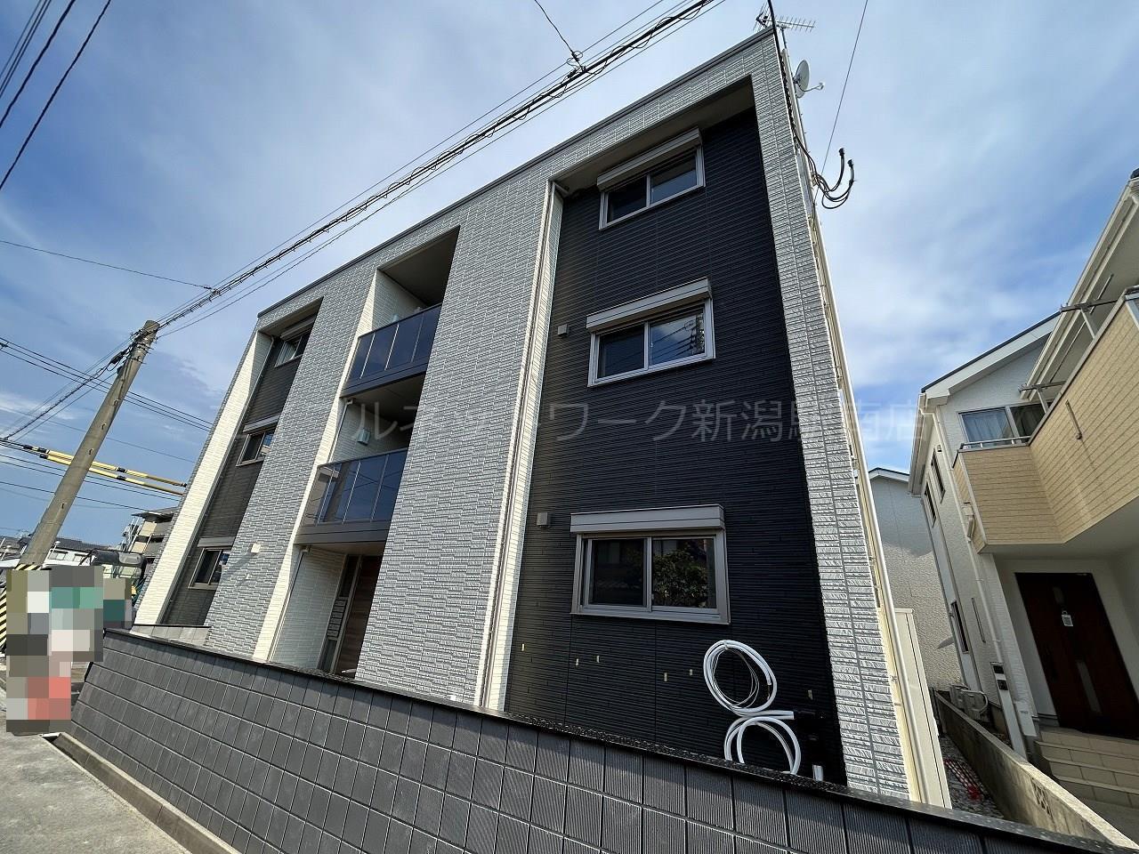 ベレオ鐙西