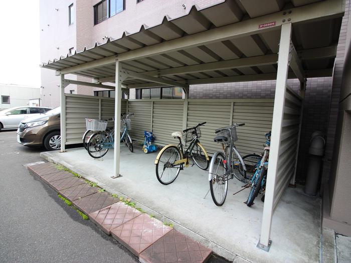 西町北五番館