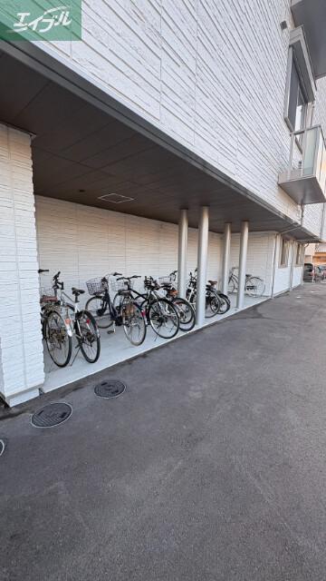 シャーメゾン上中野