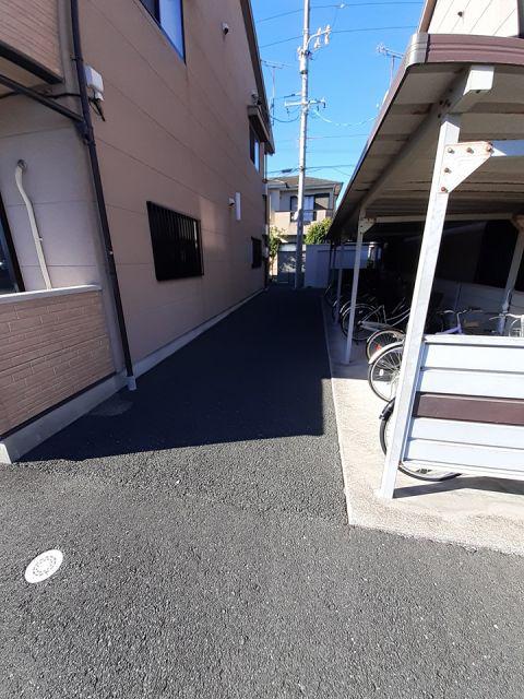 ブロードタウン神野B