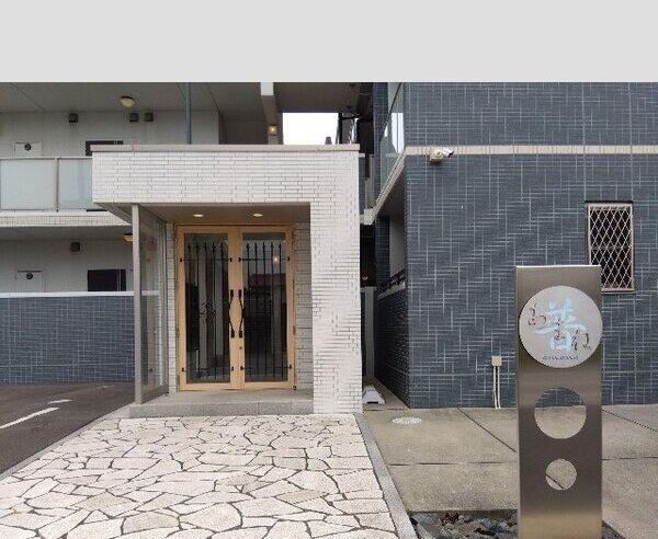 愛知県名古屋市港区 3階建 築8年