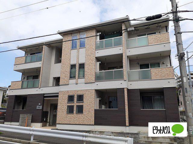 ＪＲ横須賀線 保土ケ谷駅 徒歩21分 3階建 築8年