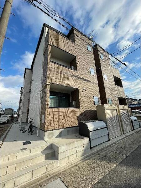 ROBOT HOUSE 守山A棟ロボットハウ