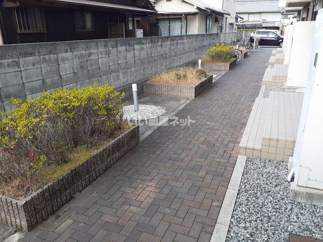 エステート今宿
