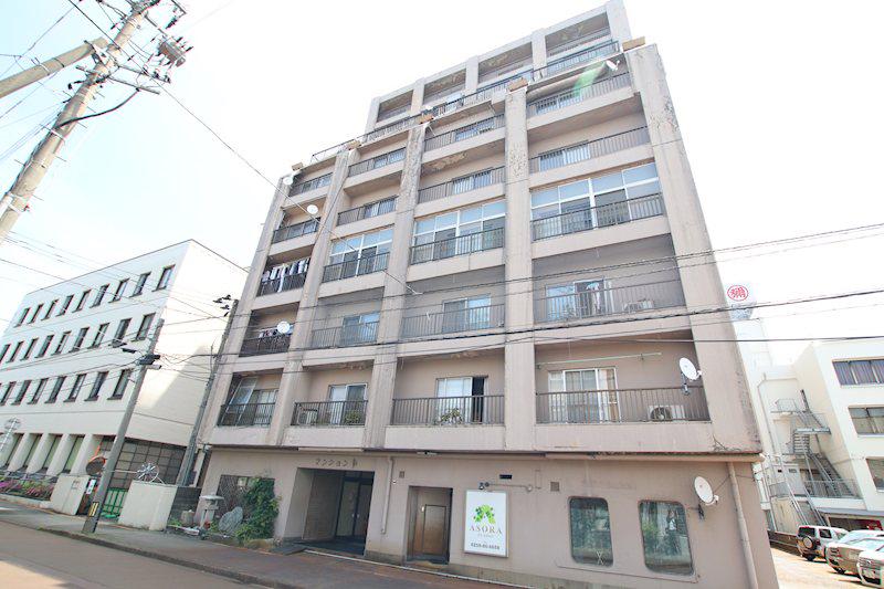 マンション南