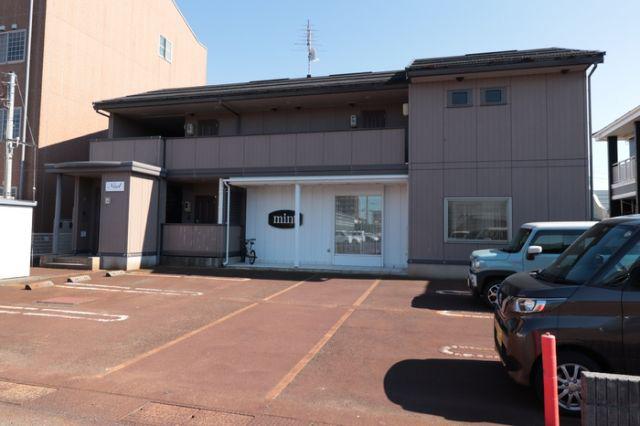 新潟県長岡市 2階建 築17年