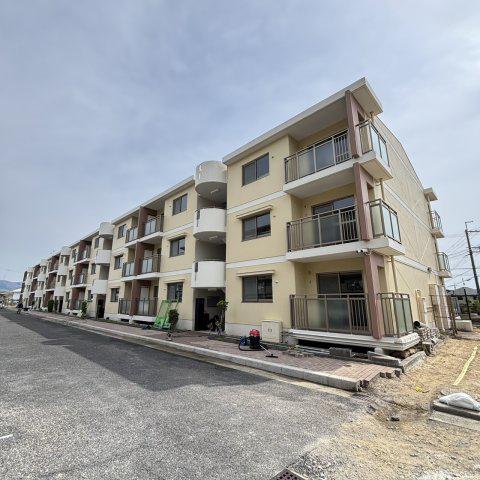 東香里野村マンション 庭付