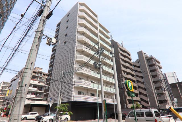 新栄アイサンメゾン 住居