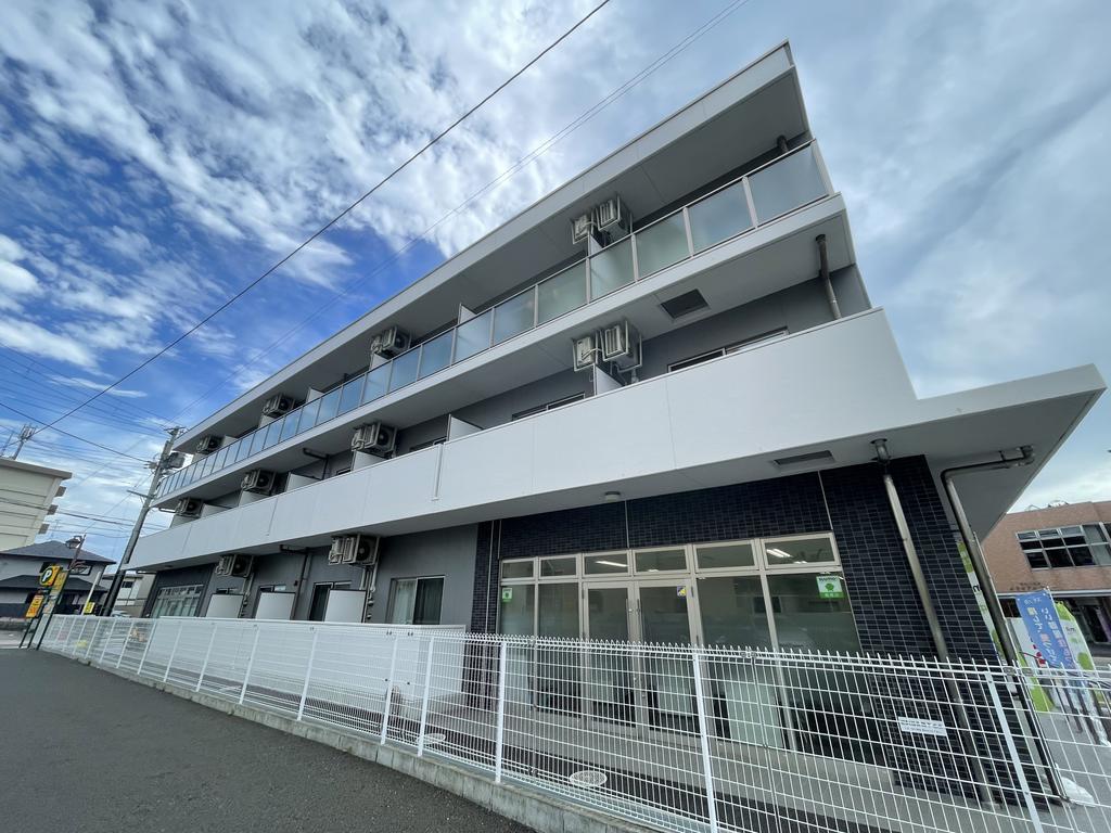 アスコット河原町駅前