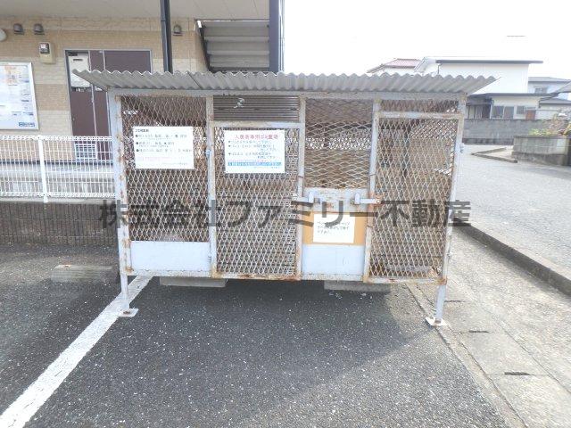 グラスヒル平潟B