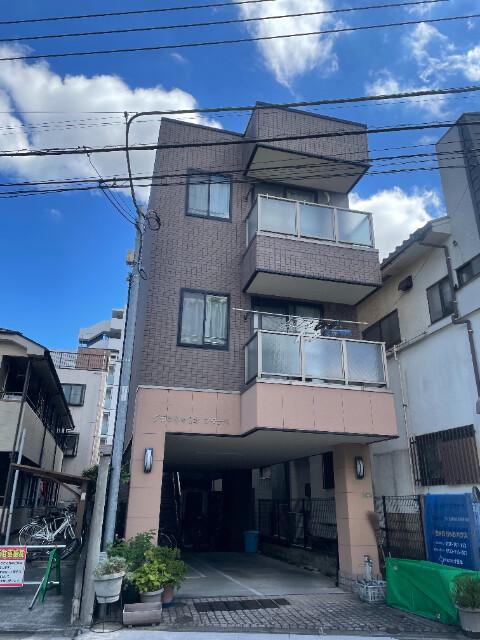 グランシャリオワタナベ