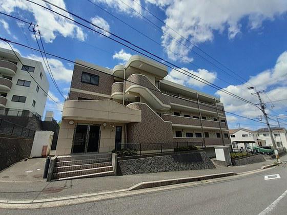 若山ガーデンヒルA棟