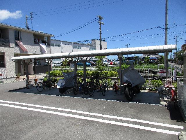 クレセント I・II・III