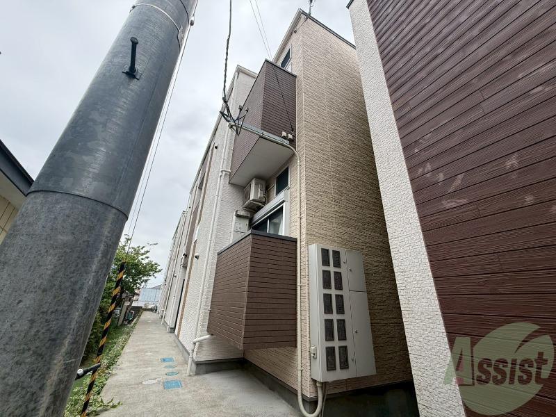 WOOD HOUSE殻町