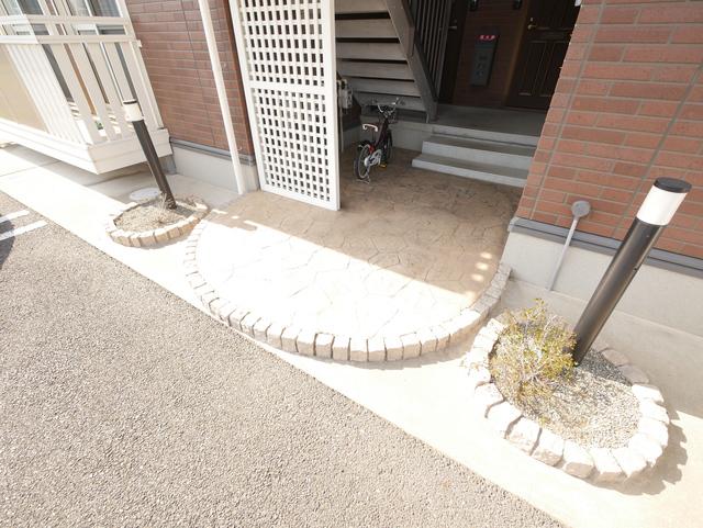 エタージュ B