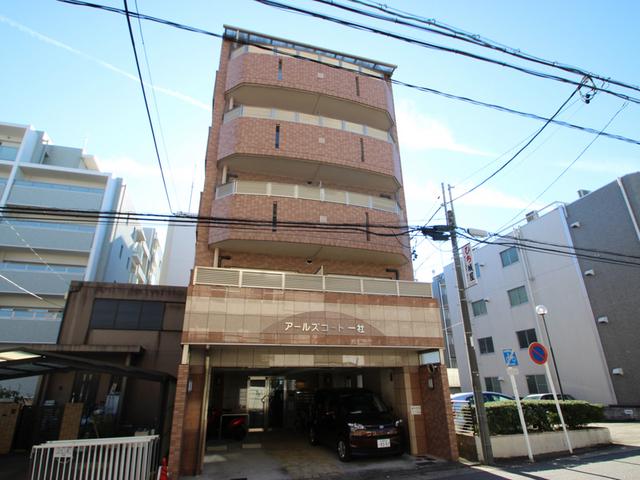 アールズコート一社