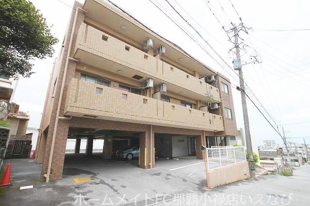 フジスター宜野湾