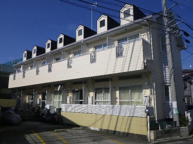 エクリューズ横濱立場
