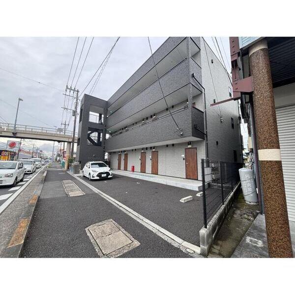 コモドせんげん台