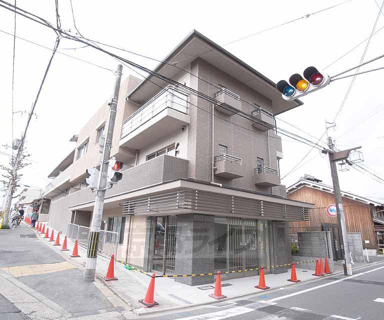 アムールさの