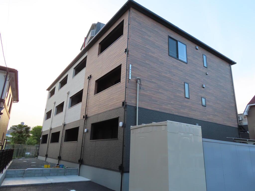 ルミナス長町8A