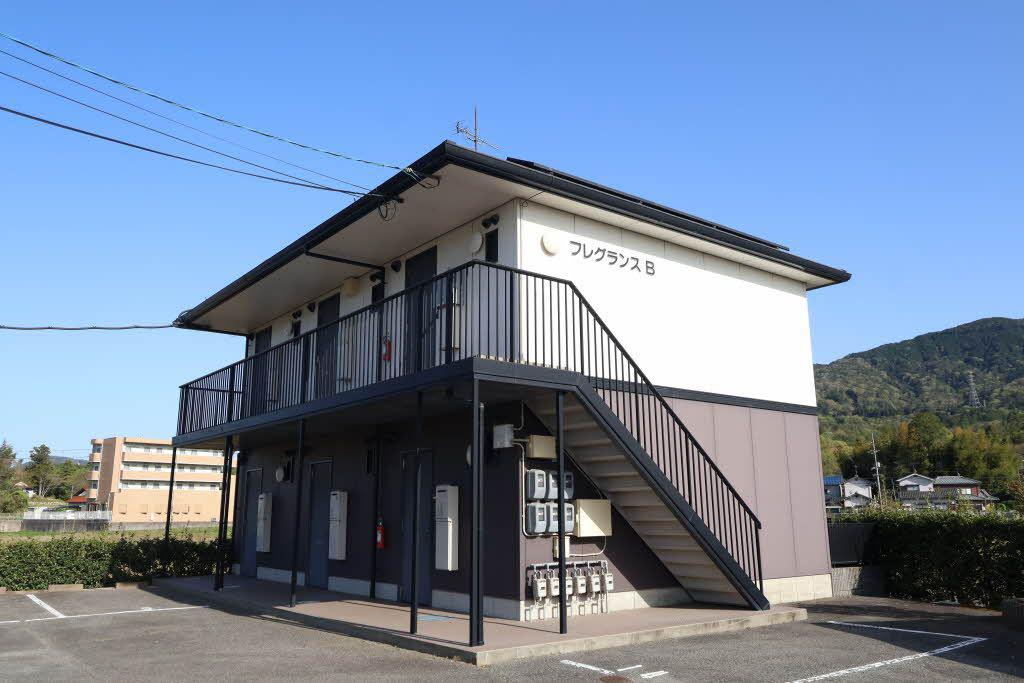 フレグランス B棟
