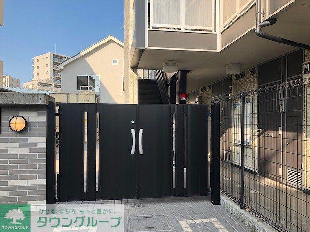 レオパレスアプロス
