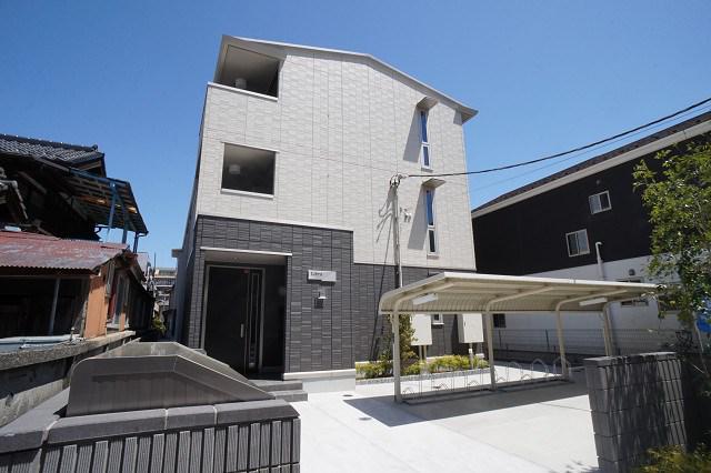 ＪＲ高崎線 桶川駅 徒歩8分 3階建 築9年