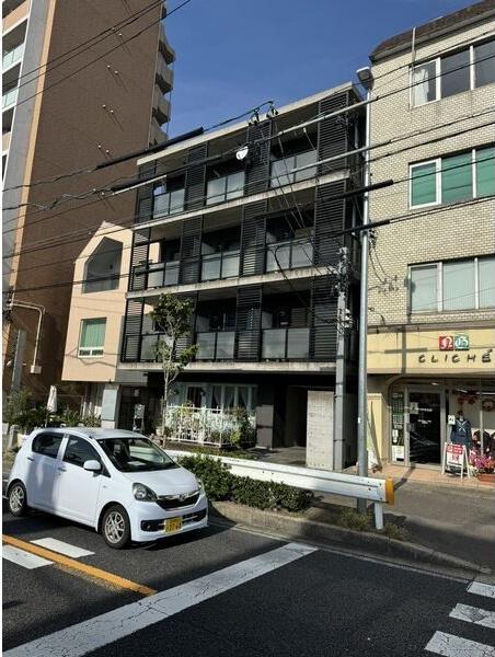 地下鉄鶴舞線 いりなか駅 徒歩6分 4階建 築20年