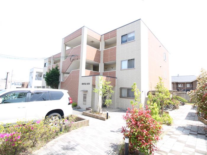 URBAN HILLS SAITOII