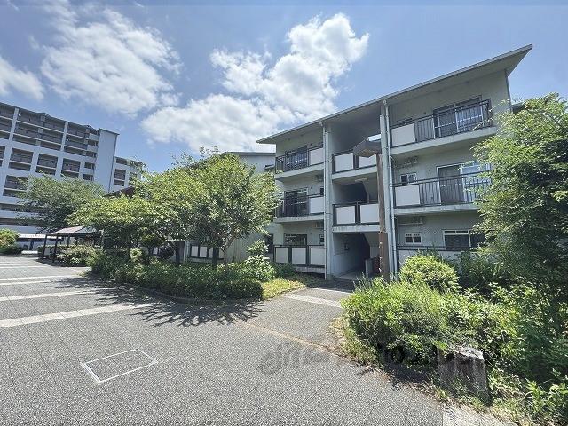 醍醐西市営8棟