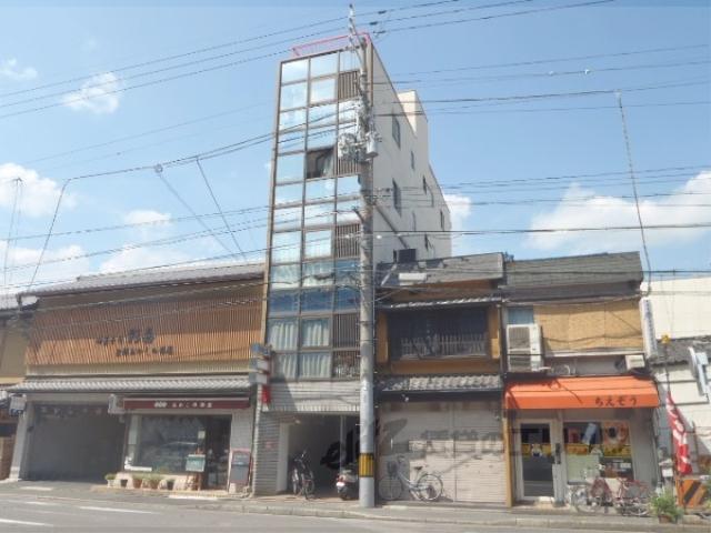 アパルトマン御所西