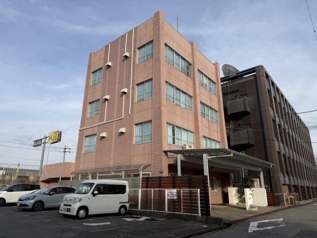 Mビル