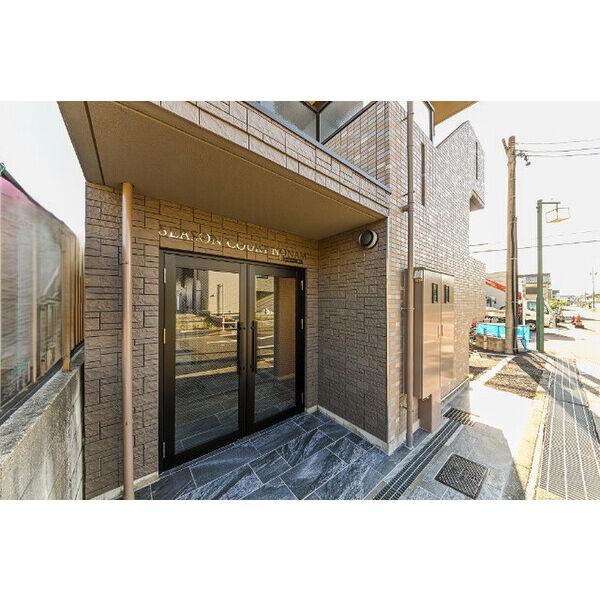 シーズンコート野並