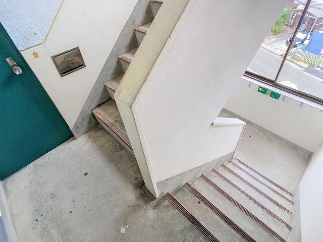 秀山ビル