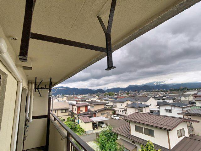 秀山ビル