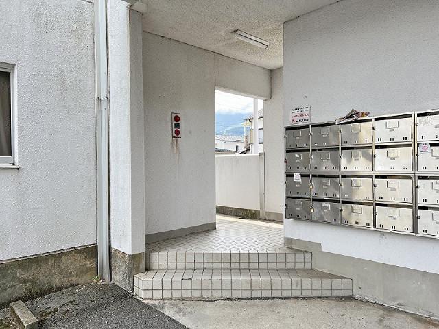 スカイビル亀川