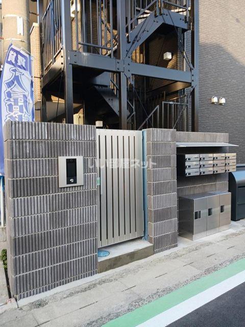 海老名市中新田共同A号棟
