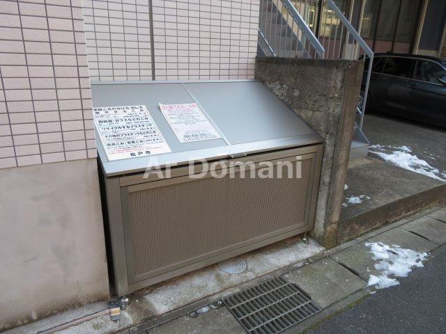 CREW HOUSE HIGASHIMATSUDO