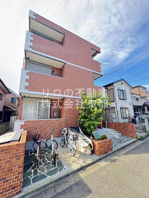 さくら八番館