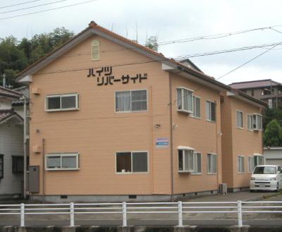 ハイツリバーサイド