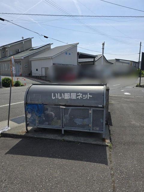 クレールヴィラ三和 D