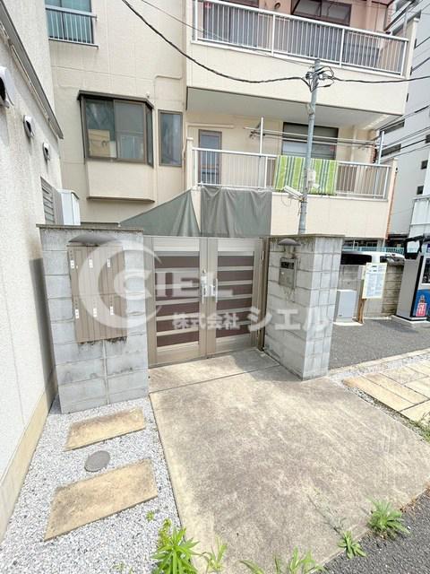 I ハウス