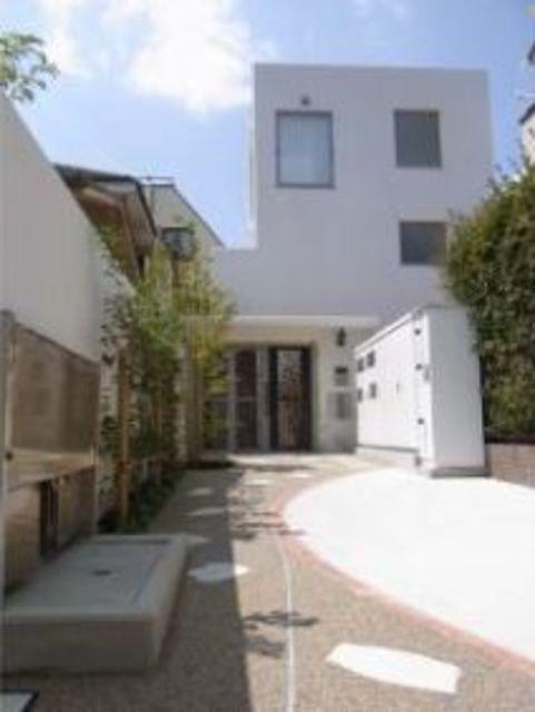 KS GARDEN