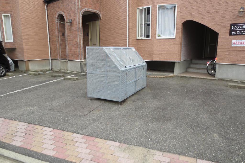 レンテム寺尾