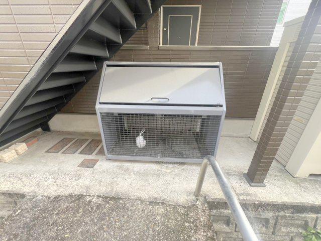 ハイツプルミエ