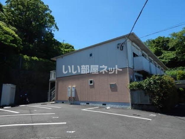 メゾンパリス坂之上 