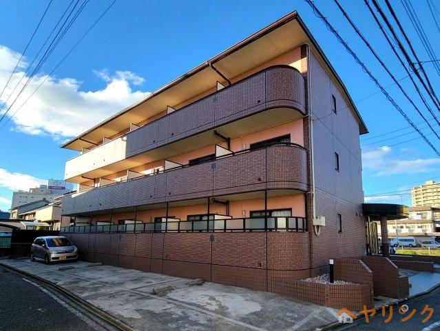 地下鉄鶴舞線 浄心駅 徒歩12分 3階建 築25年